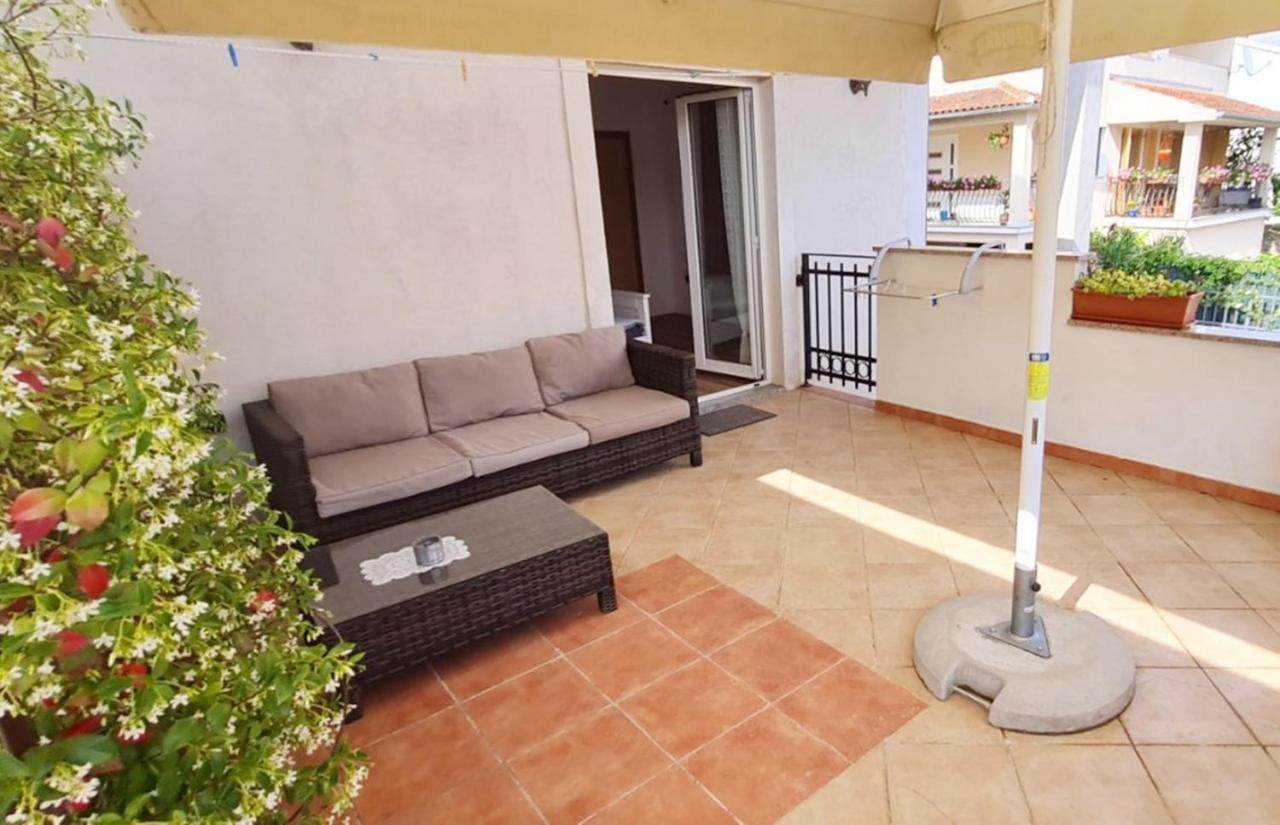 Guest House Casa Mia - Rooms & Apartments Ровин Екстериор снимка