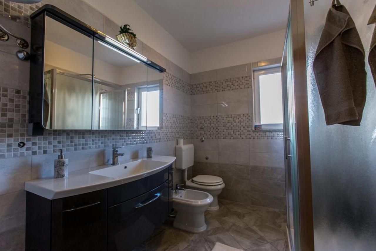 Guest House Casa Mia - Rooms & Apartments Ровин Стая снимка