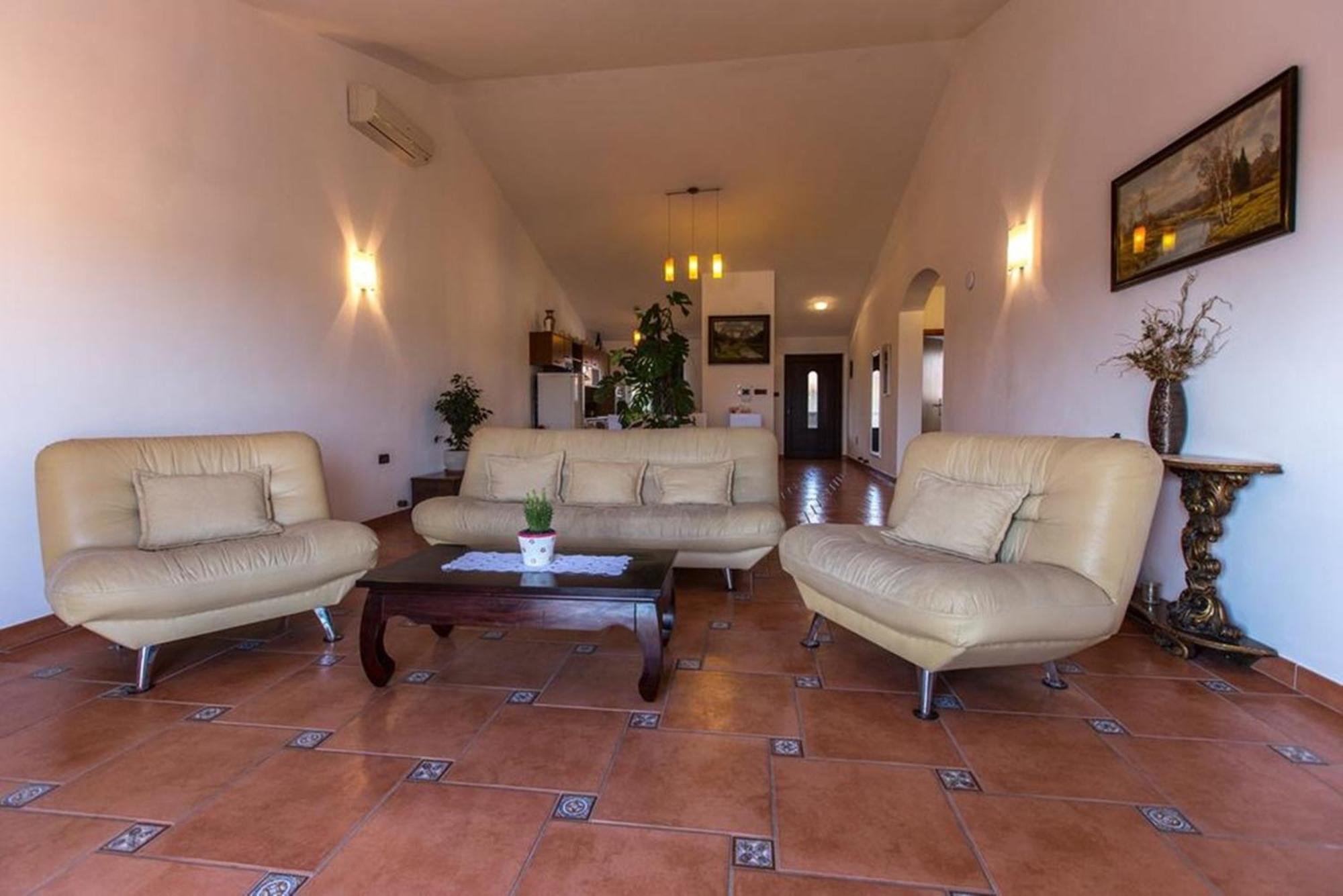 Guest House Casa Mia - Rooms & Apartments Ровин Стая снимка